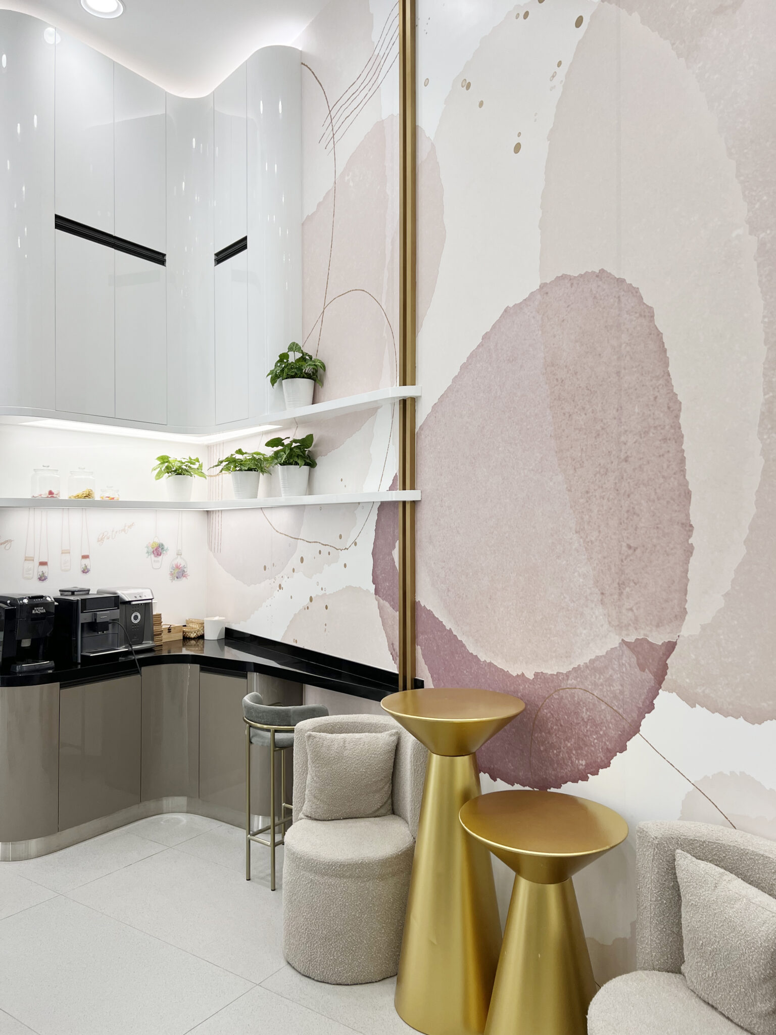 A Whole New World, A Whole New Look - WOW Salons
